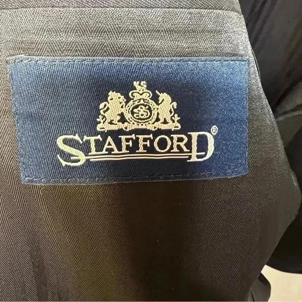 Stafford Suit Coat Jacket, Dark Blue, Size 42R, 100% Wool, Button Closure